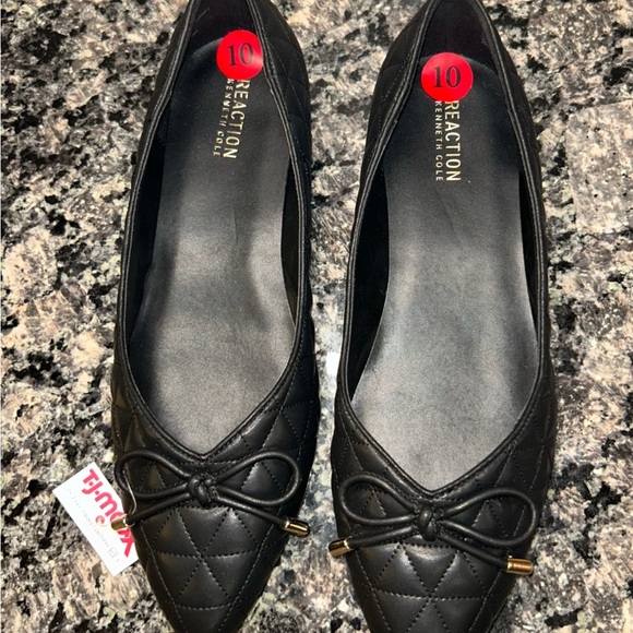 NWT KENNETH COLE Womens Black Casual Slip On Ballet Flat Shoes Sz 10 M - Picture 3 of 10